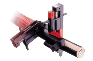 Dezizolator cablu pentru stratul semiconductor nevulcanizat